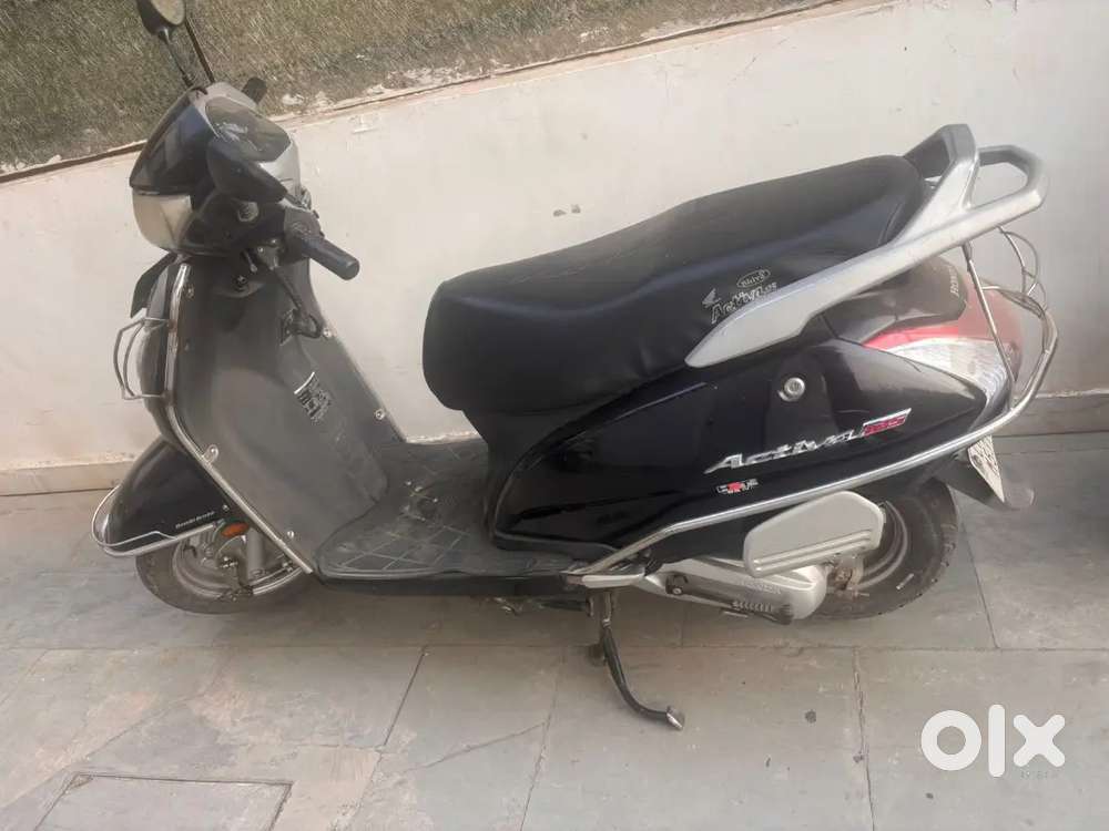 Orignal paint, okay condition, No Accident,