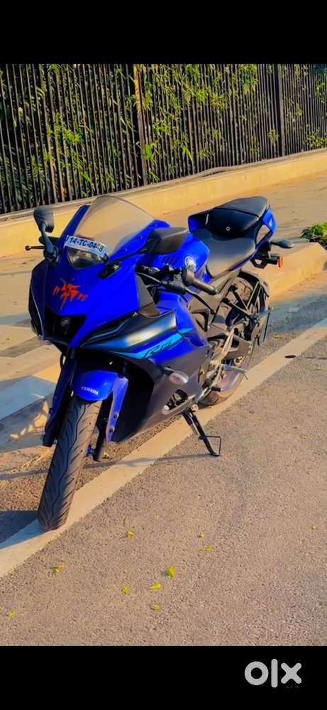 Version 4 yamaha bike R15