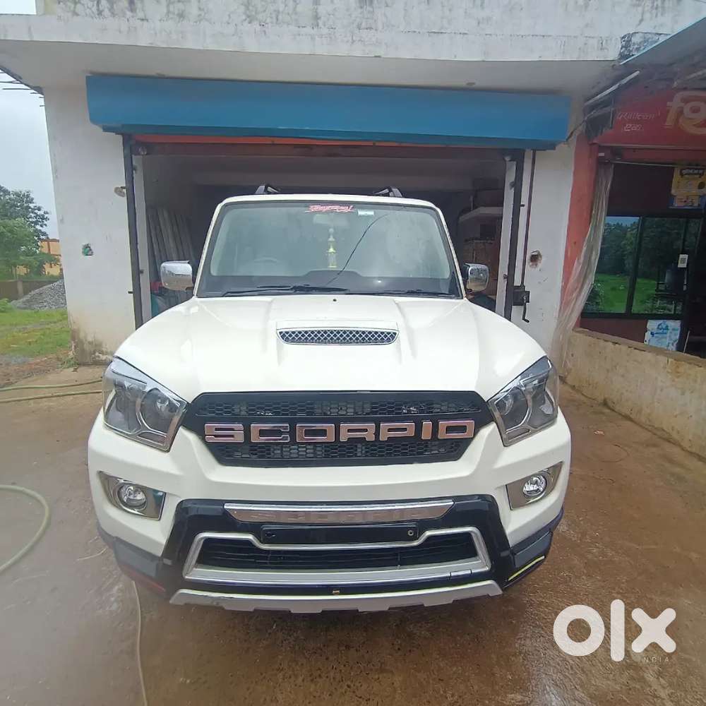 Scorpio S5 white colour