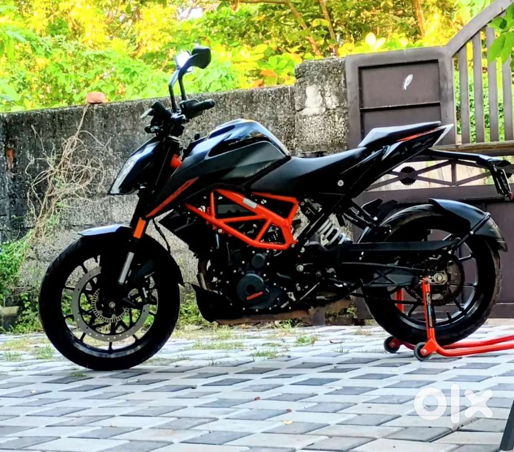KTM DUKE 390