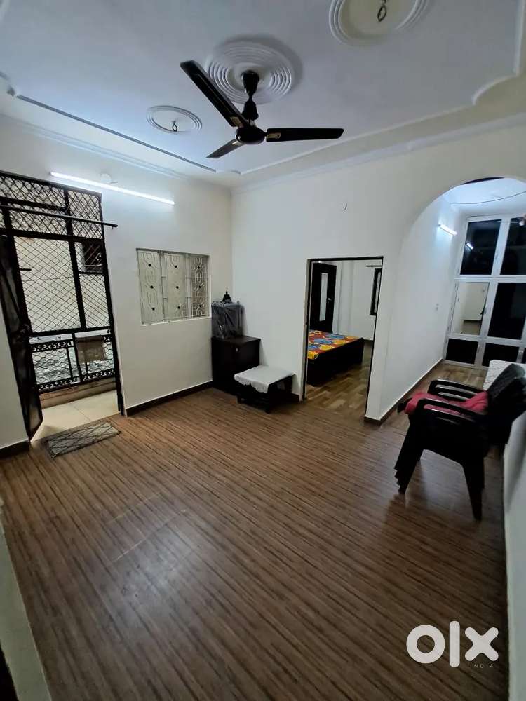Rental 2BHK flat 1st floor location lal mandir baljit nagar B Block