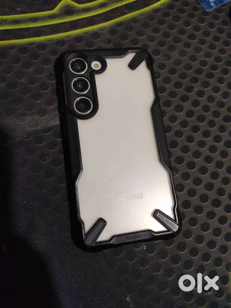 Samsung S23 256GB  Very Good Condition + Free Armor Case