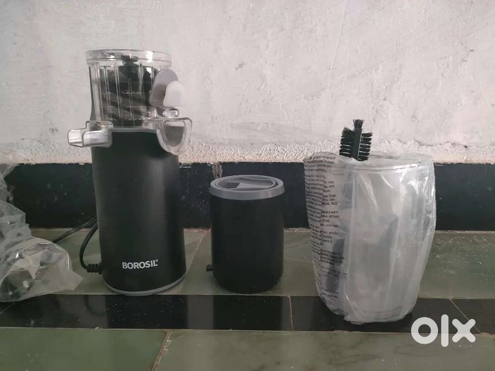 Borosil Easy Juice Cold Press Slow Juicer