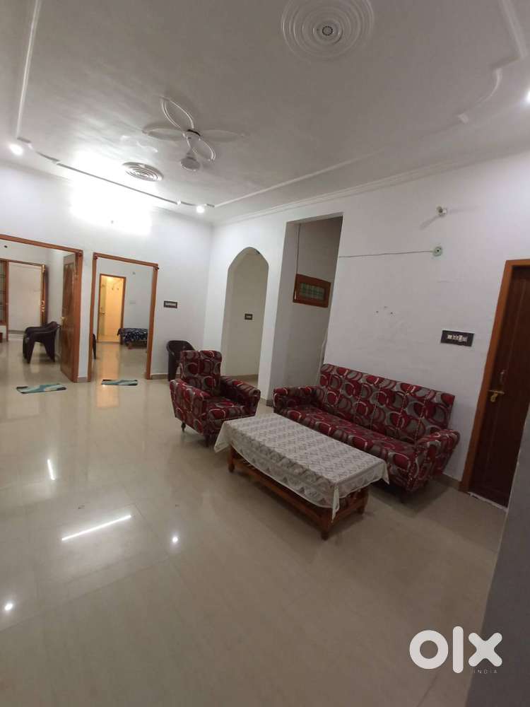 On Rent-2BHK-1600 Sft-House