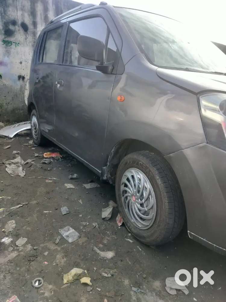 Best car for bigner very best condition ac and all accessories.
