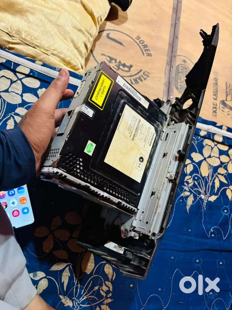 Honda jazz Music system original bit negotiable