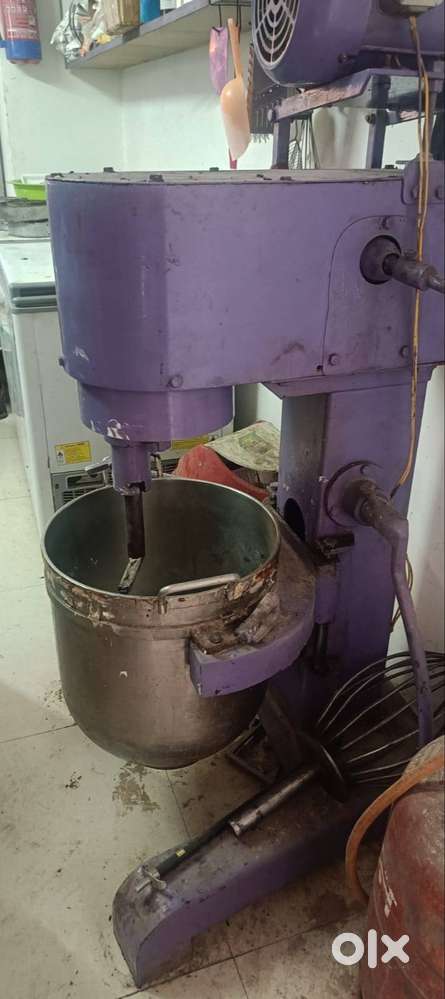 हाई‑परफ़ॉर्मेंस बेकरी सेटअप – ओवन + हेवी ड्यूटी डो मिक्सर