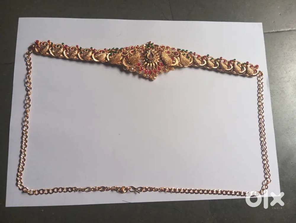 Women hip belt rold gold