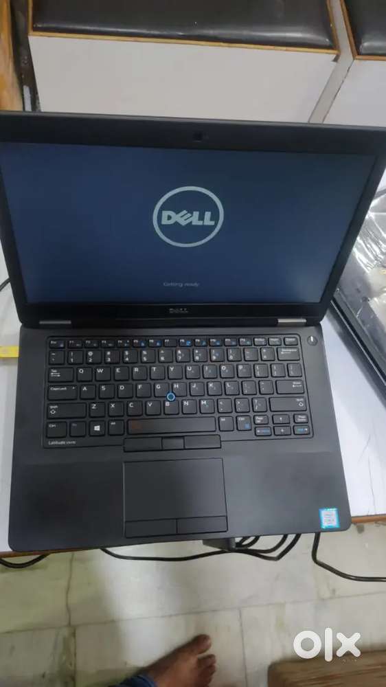 Dell cor i5 ram 8 SSD 256 gb win 11 new candision