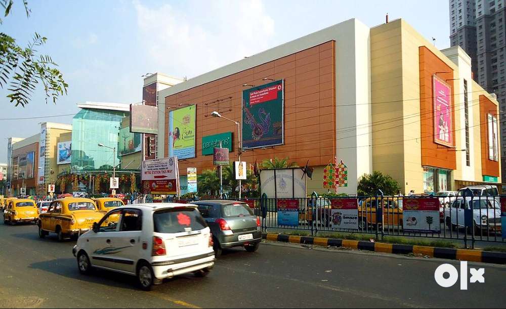 Flat sale near South City Mall Anwar shah Road