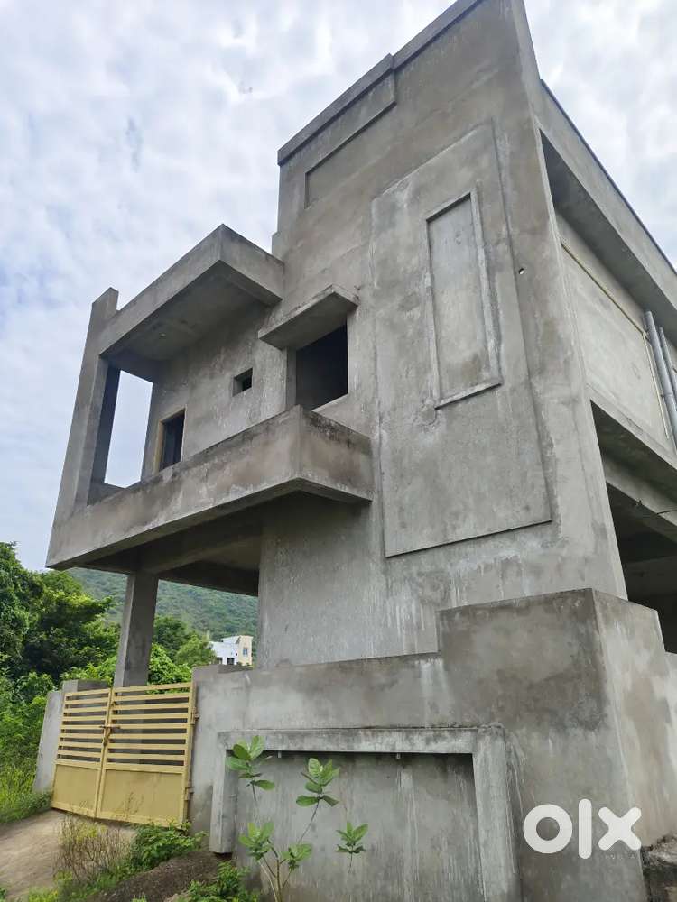 130 sq yards independent house for sale