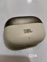 JBL tune 225 earbuds