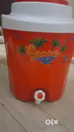 Water insulator jug (water cooler)
