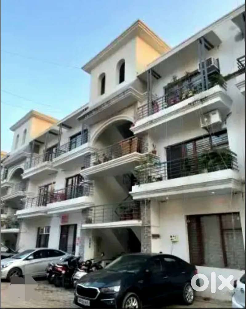 3bhk ground floor sale in sector 123 sunny enclave