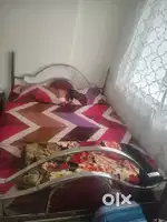 Queen size bed