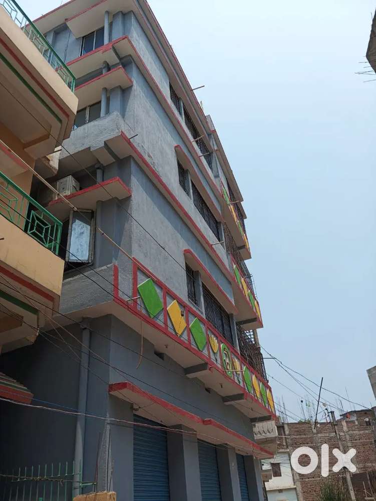 Shop                      .