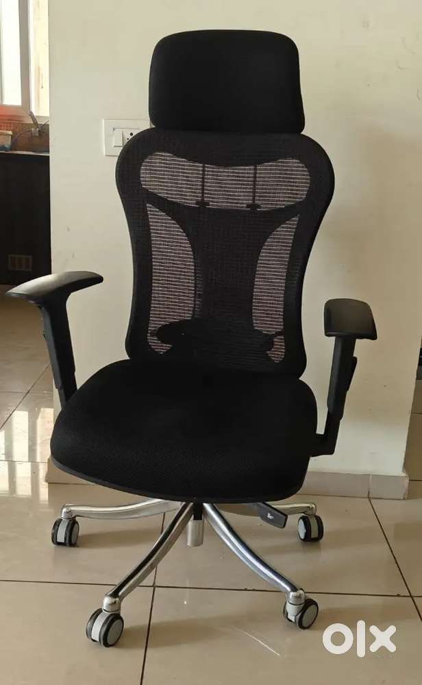 Computer chair with neck rest, rolling chair