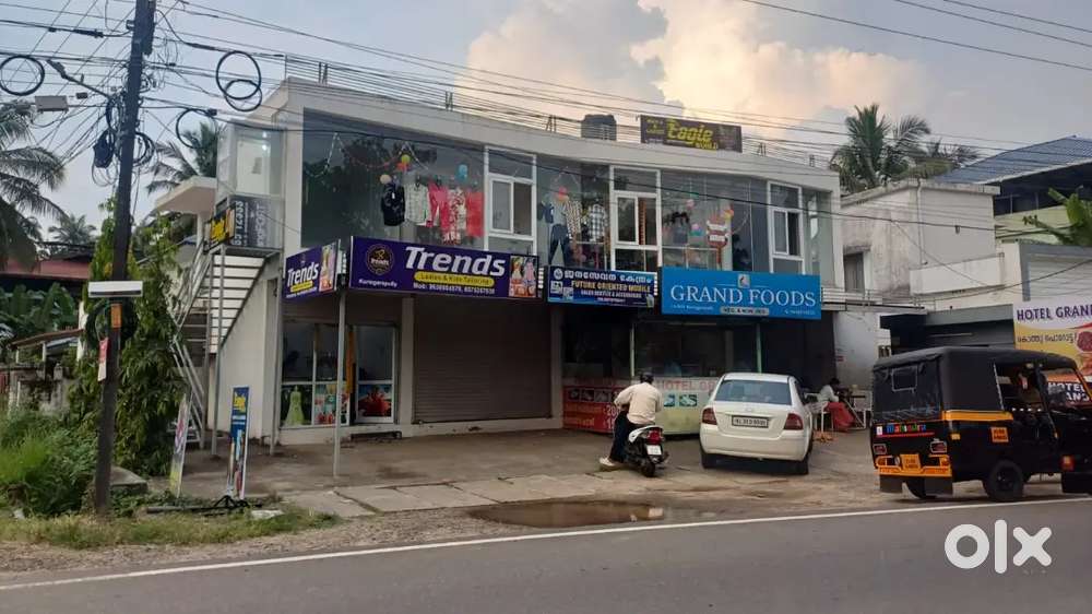 PALAKKAD UPSTAIRS OFFICE SPACE FOR RENT