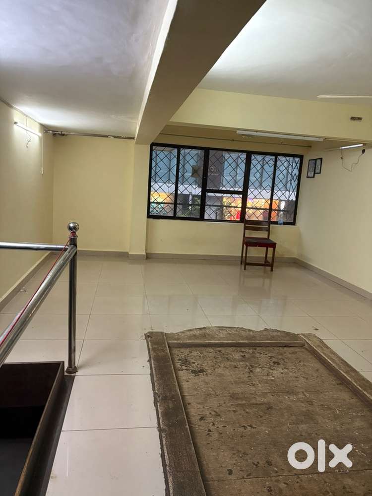 Shop for rent 53sqmit double hight in toca miramar