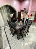 In good condition 8 seater dinning table