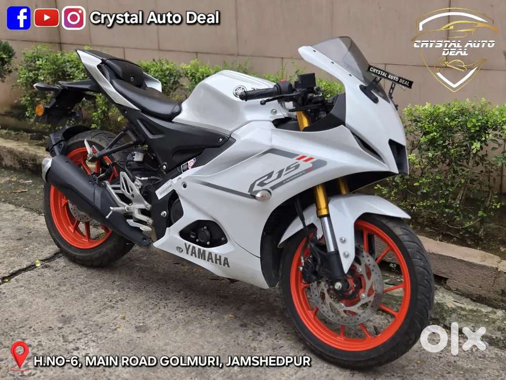 R15 V4 THE WHITE BEAUTY