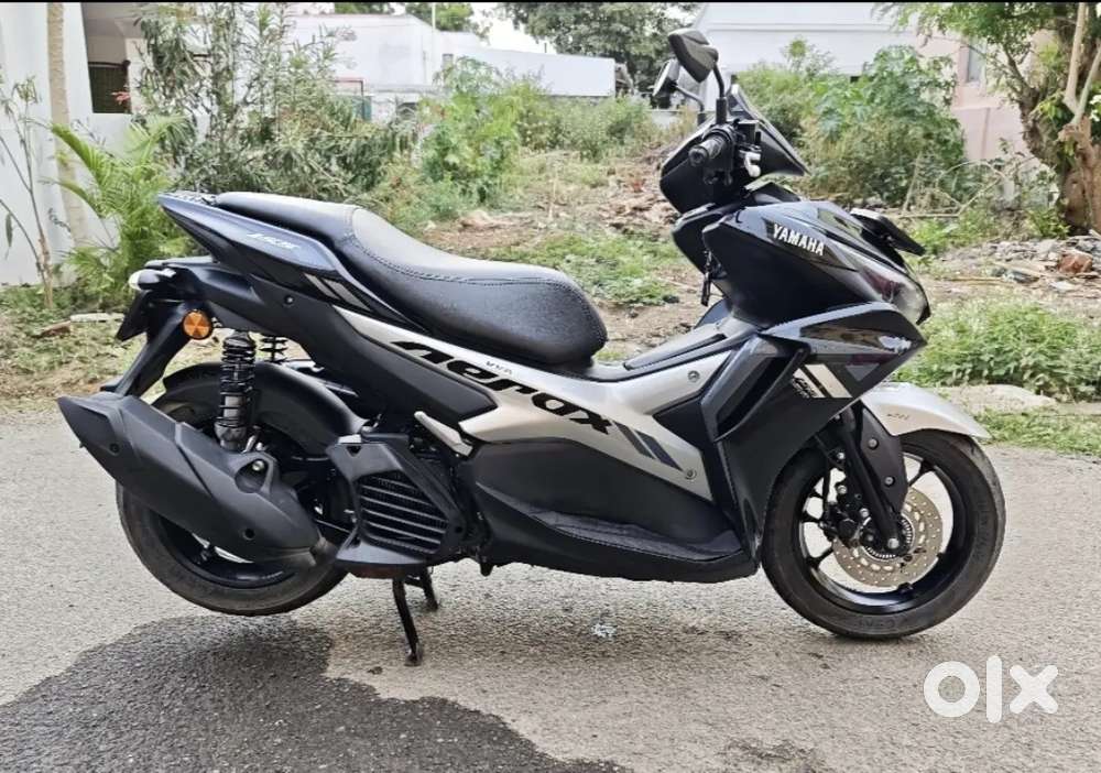 YAMAHA AEROX 155 BLACK METALLIC - 2023 MODEL