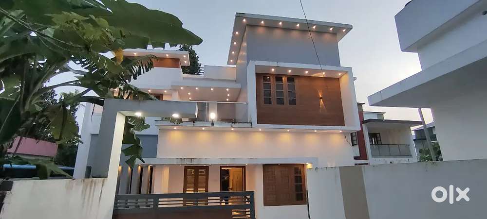 5 cent 4 bhk mylapore 65 lakhs