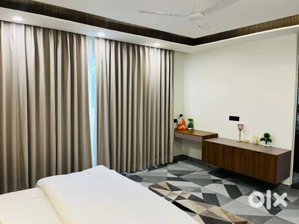 Female hiring for international premium club