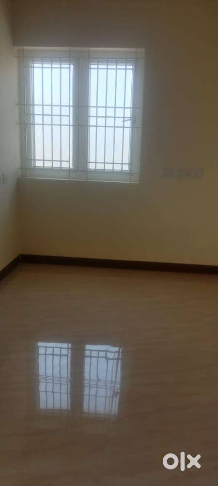 HOUSE RENT FOR BACHELORS