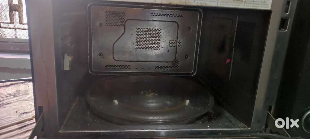 Microwave oven