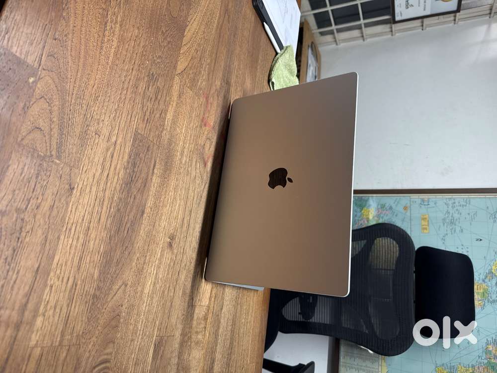 Apple MacBook M3 Pro 16 inch