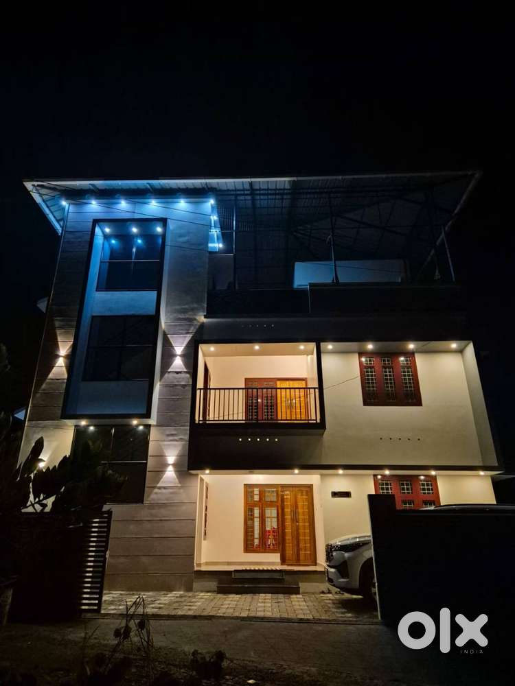 House for Rent – Ground Floor and 1st Floor Available Separately