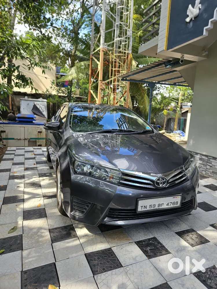 Toyota Corolla Altis 2015 Diesel, Complete Showroom service record