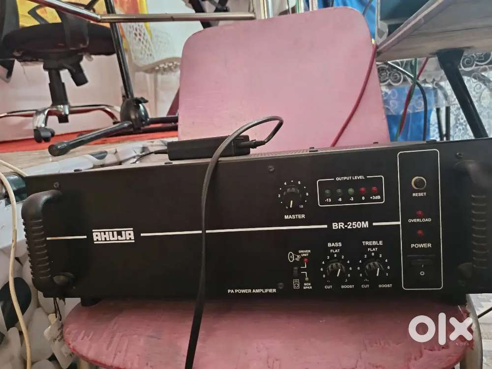 2year old 16,channel Mixture ,Amplifier,   Auhja 200 watts speaker