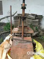 Cement bricks machine