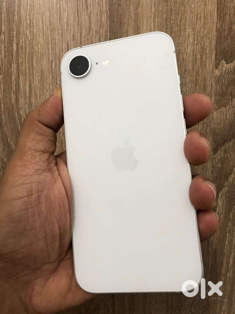 iphone 16 e  well neat spec