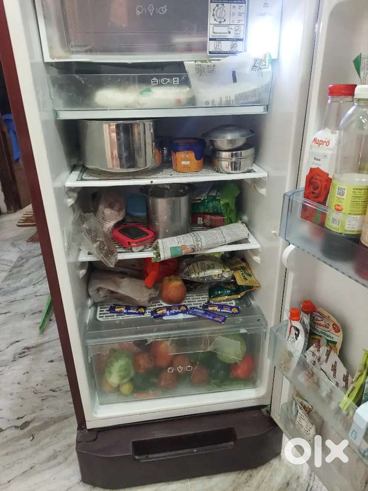 Fridge, LG 200 LTR