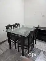 Dining Table with 4 chairs