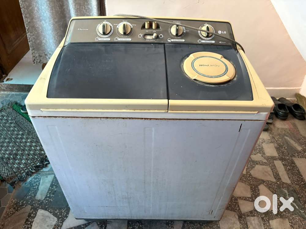 LG 5 Star  Semi Automatic Washing Machine