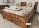 1 double bed cot (Queen size)