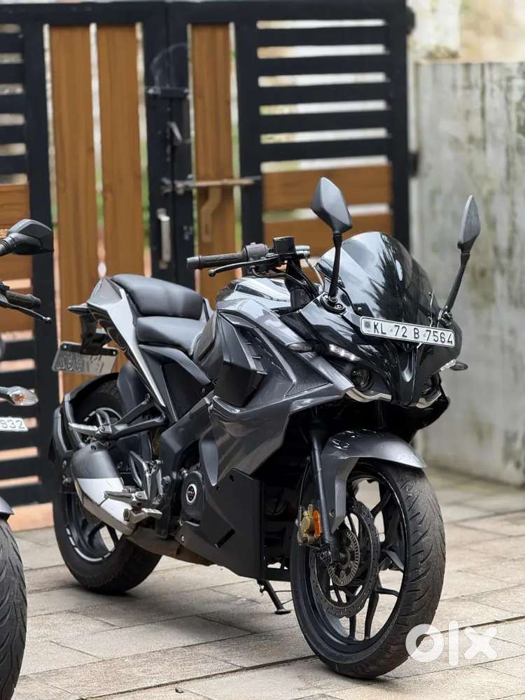 RS 200, Less use, Neat and clean, new Insurance