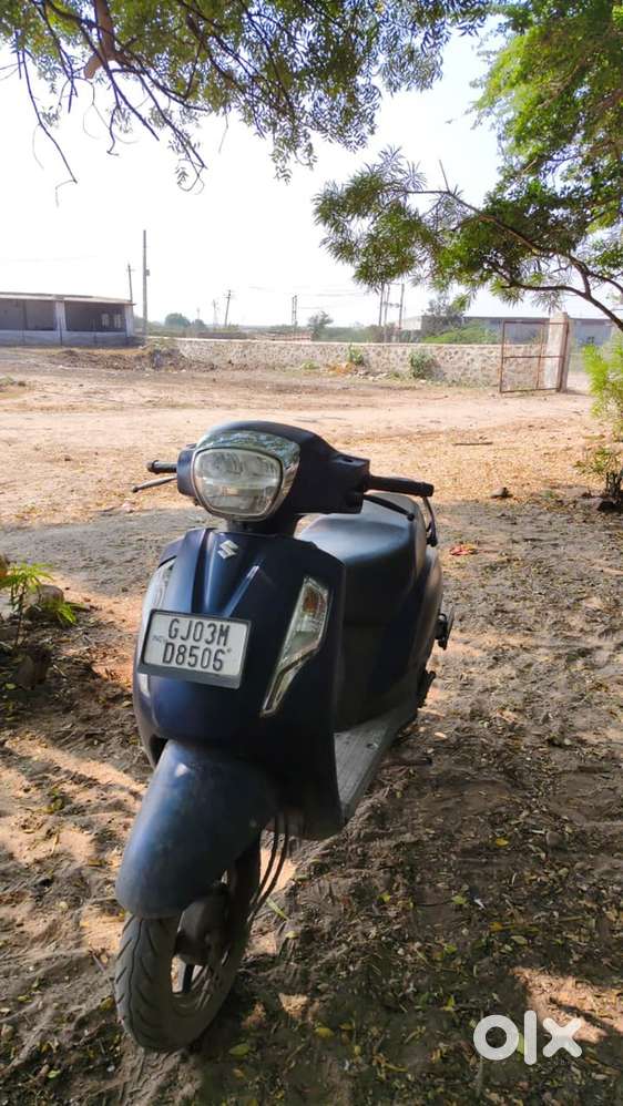 Access125 mate blue colour