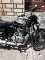 मैं अपनी BULLET बेच रहा हूं। UP 14 नंबर है 2 साइलेंसर फ्री