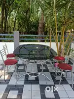 Steel6×4top black ഗ്ലാസ്‌ dining table With 4 steel chair