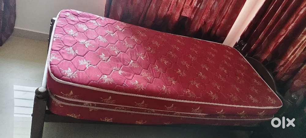 Used Single Mattress 6Nks available