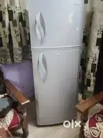 LG fridge double door in good working condition