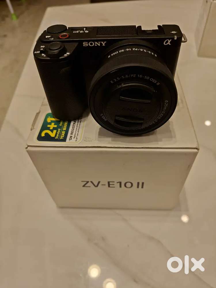 Sony ZVE10 ii ( mark 2) brand new condition for sale with accessories