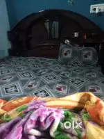 Room rent pr Dena Hai..
