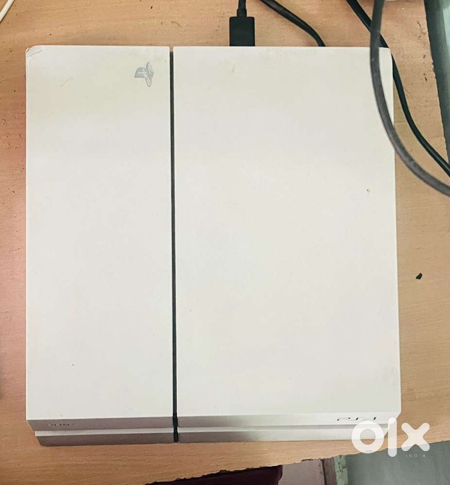 PS4 500GB GLACIER WHITE