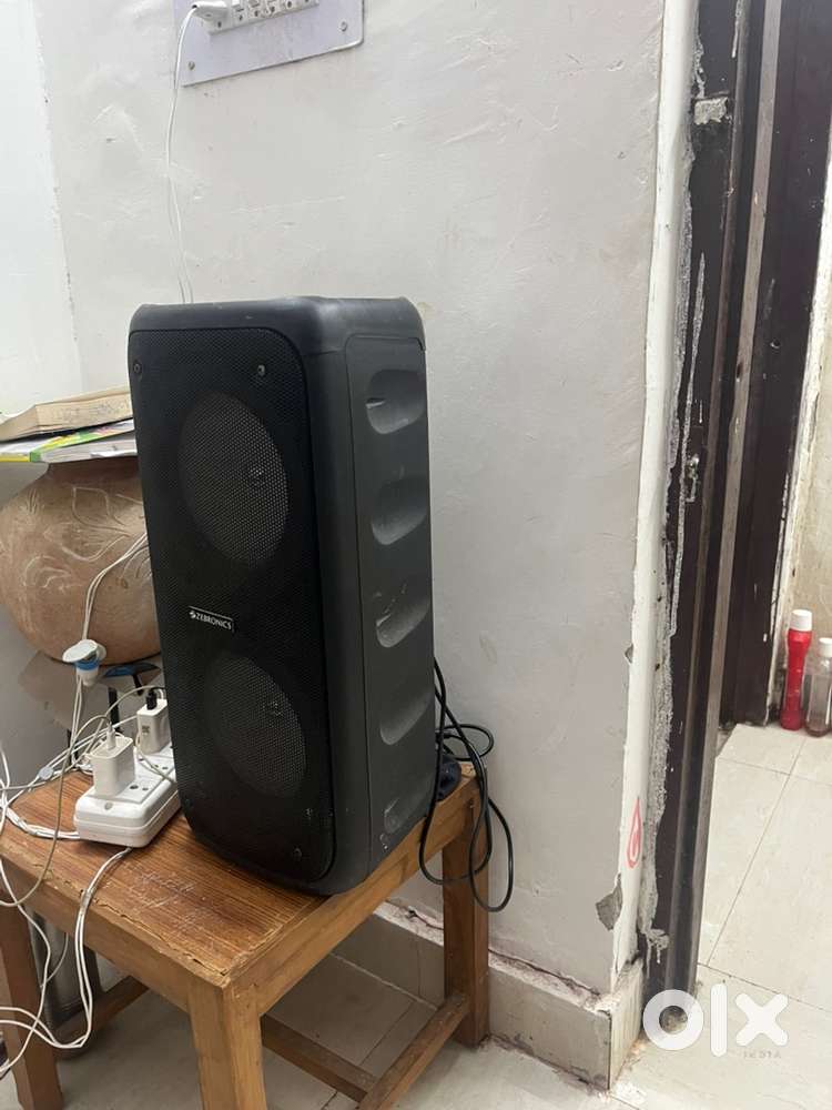 Speaker zebronics company